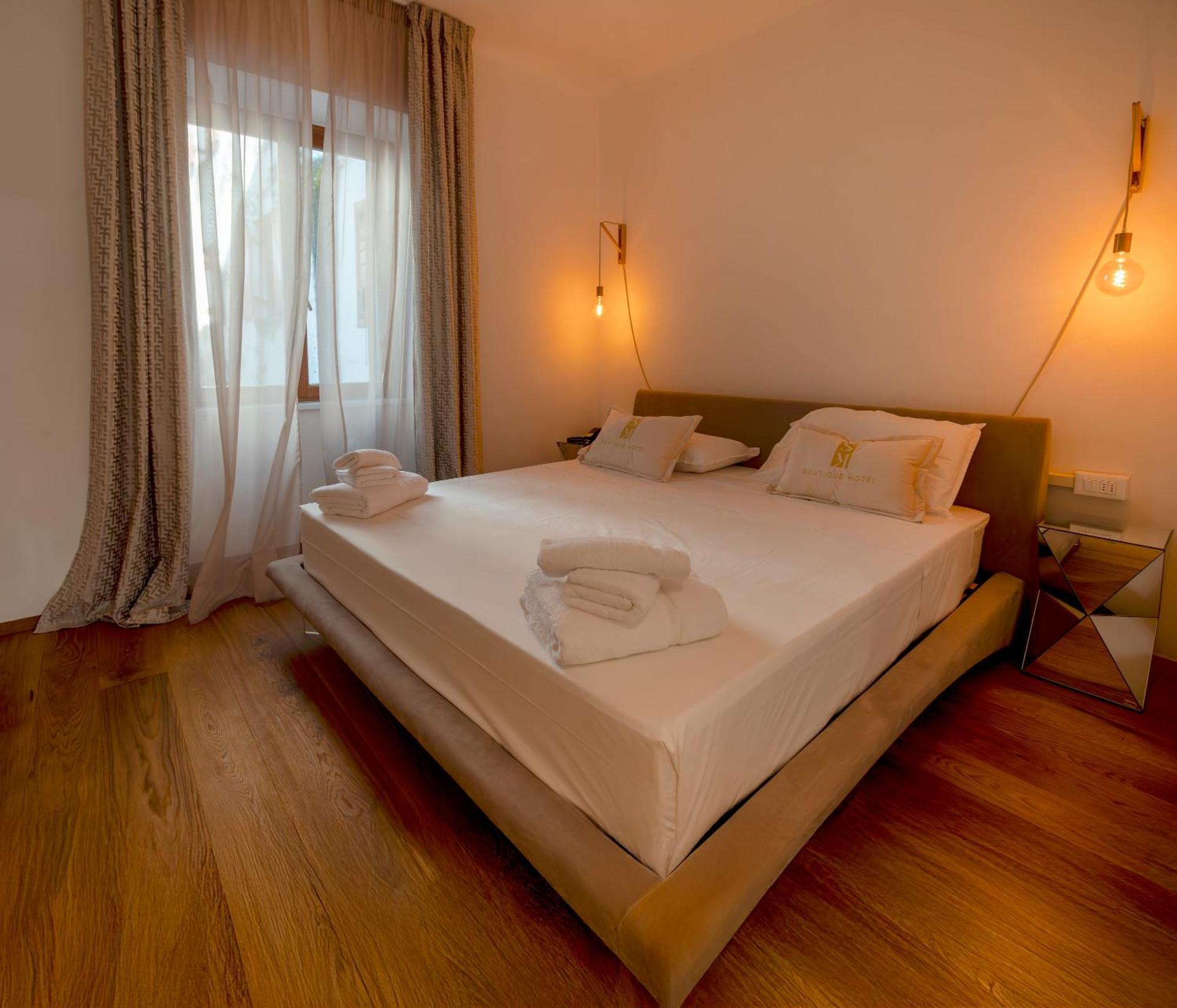 Boutique Santer Klause *